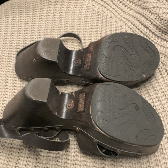 Brown Strappy Platform Sandals, size 8, Super comfy - Picture 2 of 4